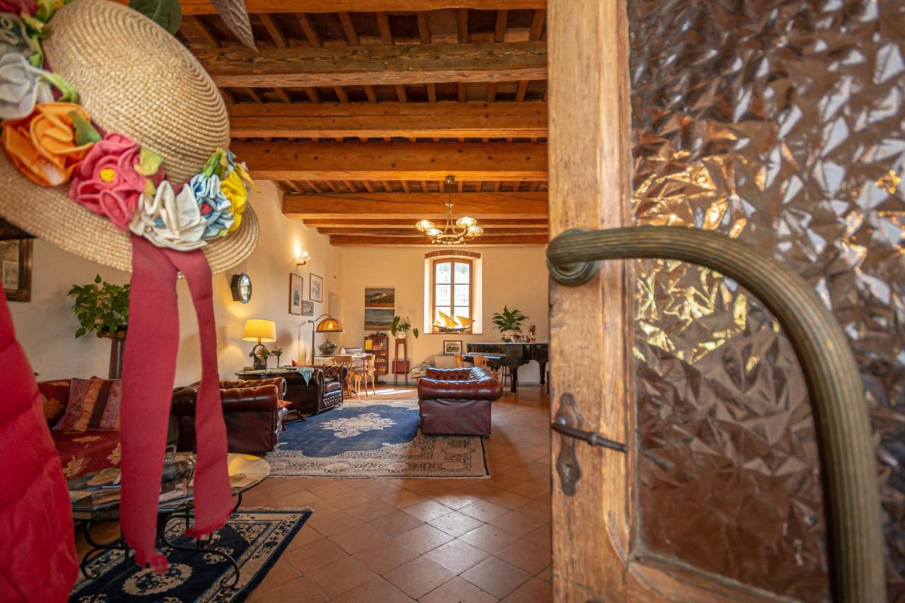 Agriturismo Casa Montecucco Giuncarico Buitenkant foto